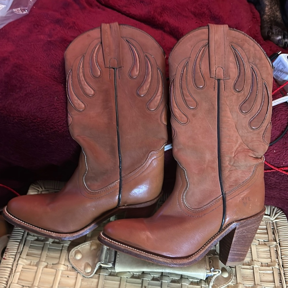 Frye, size 5, light brown
